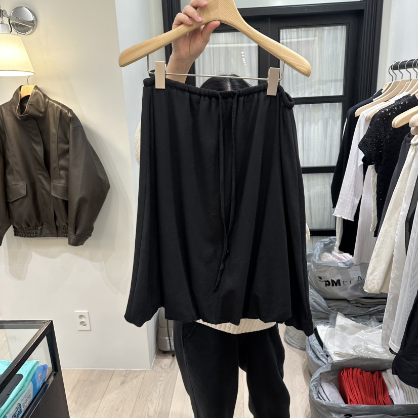 NOTTINGHAM/AVECNOUS/MODEST東大門代購女士新款時尚半身裙中短裙NOTTINGHAM/AVECNOUS/MODEST半身裙/中短裙圖色3黑色