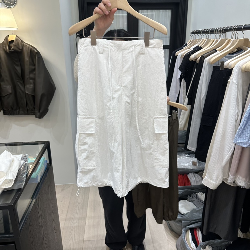 NOTTINGHAM/AVECNOUS/MODEST東大門直郵女士新品26春夏短褲NOTTINGHAM/AVECNOUS/MODEST短褲圖色1