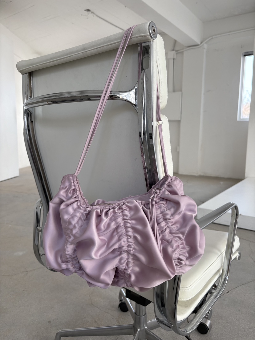 Verbena韓國直郵女士新品休閑人氣26春夏真品單肩斜跨包褶皺Verbena單肩/斜跨包圖色1