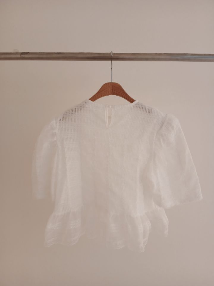 FEMME韓國直郵實拍女裝新款休閑時尚人氣熱賣襯衫蕾絲衫蕾絲FEMME襯衫/蕾絲衫