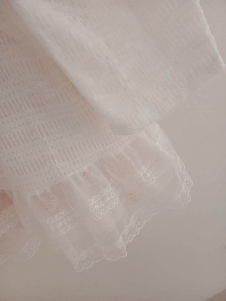 FEMME韓國直郵實拍女裝新款休閑時尚人氣熱賣襯衫蕾絲衫蕾絲FEMME襯衫/蕾絲衫