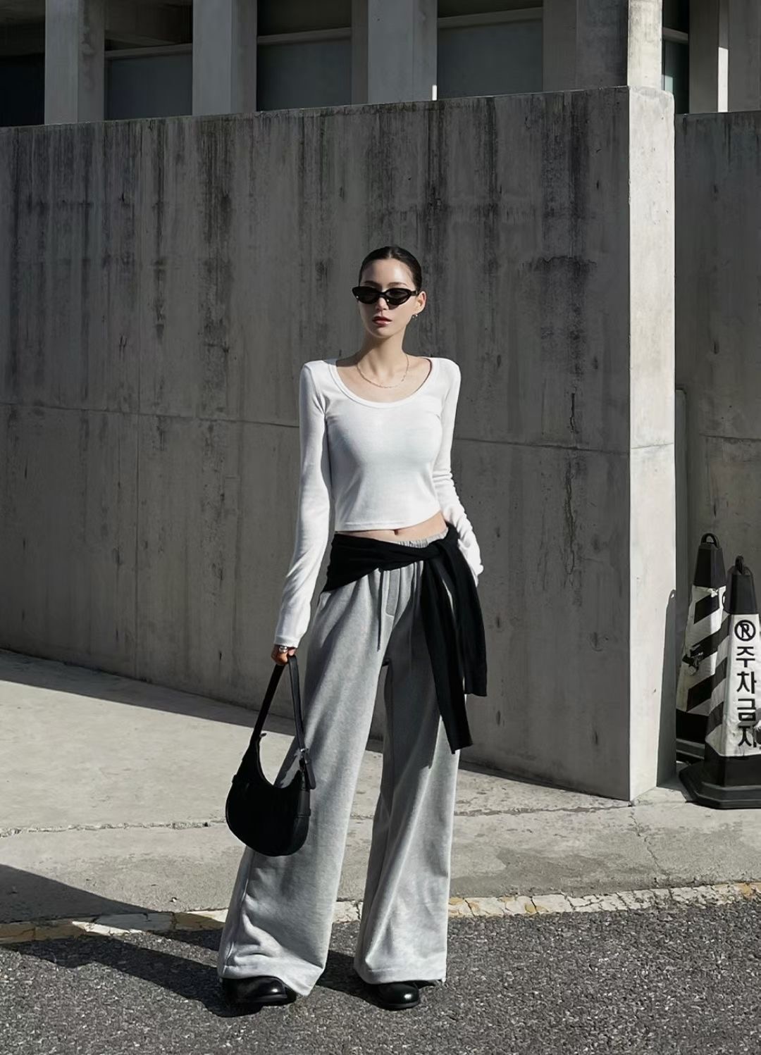 BUSTLING韓國東大門直郵女裝新款時尚26春夏職業熱賣長袖T恤BUSTLING長袖T恤