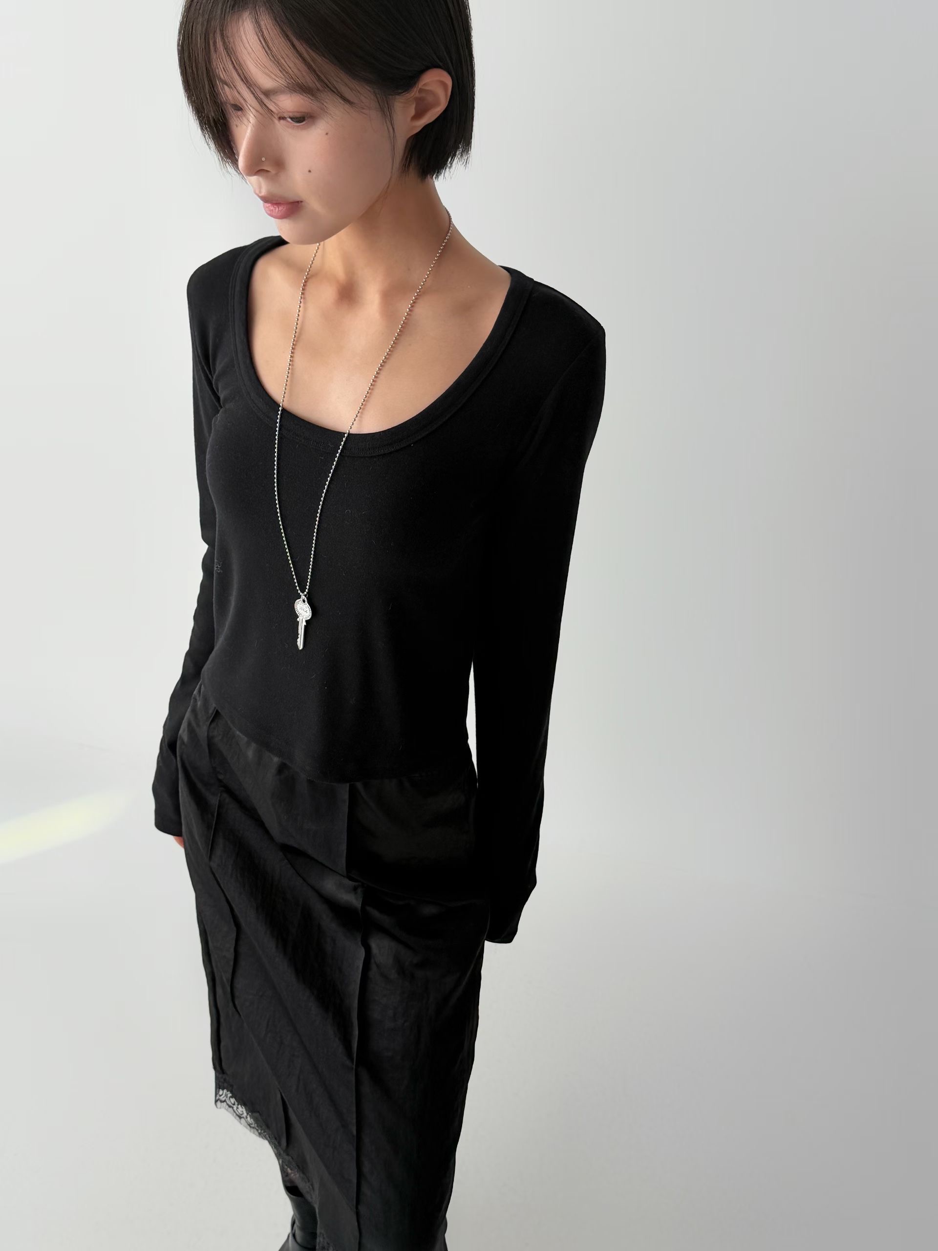 BUSTLING韓國東大門直郵女裝新款時尚26春夏職業熱賣長袖T恤BUSTLING長袖T恤圖色3