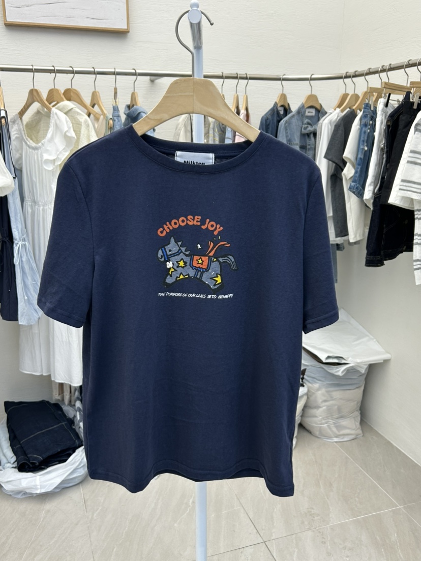 MILK TEA韓國東大門直郵女裝新品休閑時尚推薦職業人氣T恤MILK TEAT恤圖色2