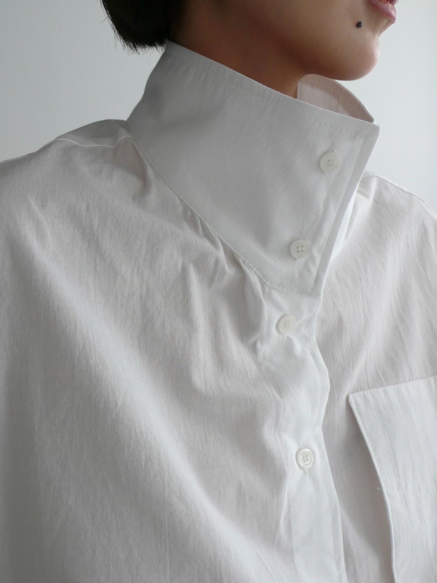 BUSTLING韓國東大門直郵女士新品時尚推薦襯衫蕾絲衫含腰繩BUSTLING襯衫/蕾絲衫