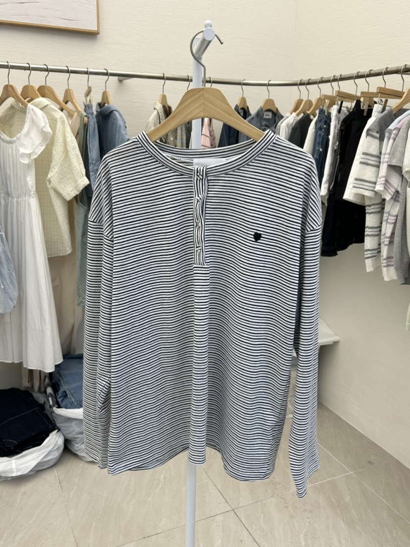 MILK TEA韓國東大門直郵女士新款職業人氣熱賣休閑長袖T恤MILK TEA長袖T恤圖色2