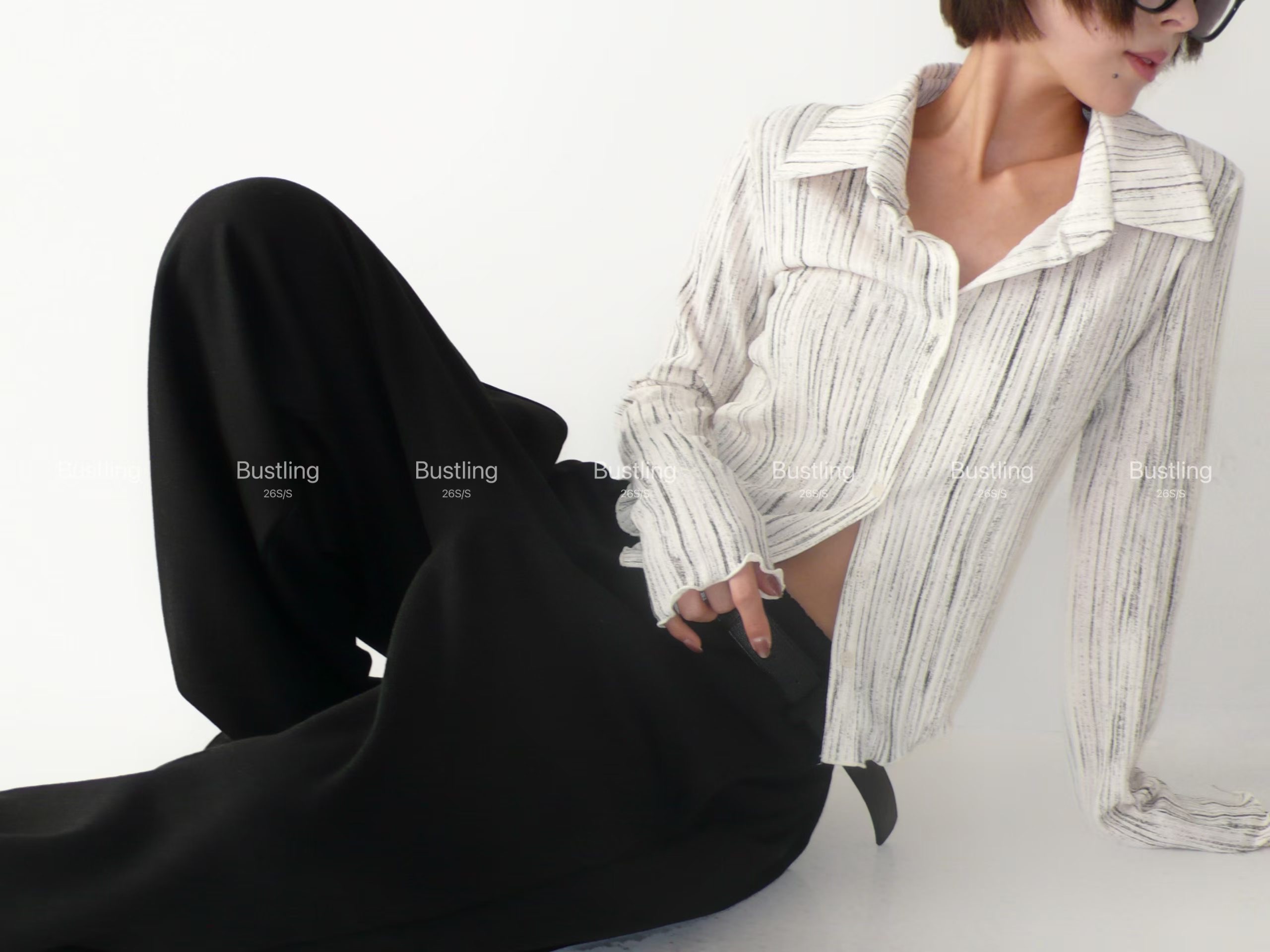 BUSTLING韓國東大門直郵女士新款人氣熱賣休閑襯衫蕾絲衫BUSTLING襯衫/蕾絲衫