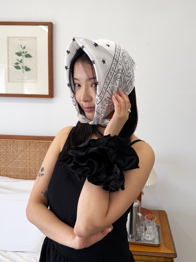 NICEALICE韓國直郵實拍女裝新品休閑職業人氣圍巾披肩絲綢NICEALICE圍巾/披肩