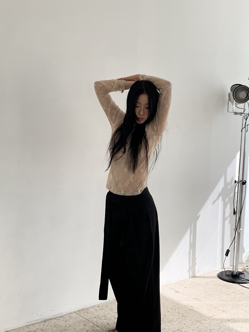 SUNDER MARKET韓國東大門直郵女士新款休閑人氣長袖T恤蕾絲SUNDER MARKET長袖T恤