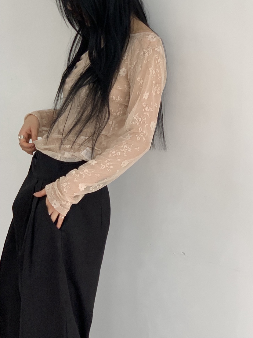 SUNDER MARKET韓國東大門直郵女士新款休閑人氣長袖T恤蕾絲SUNDER MARKET長袖T恤