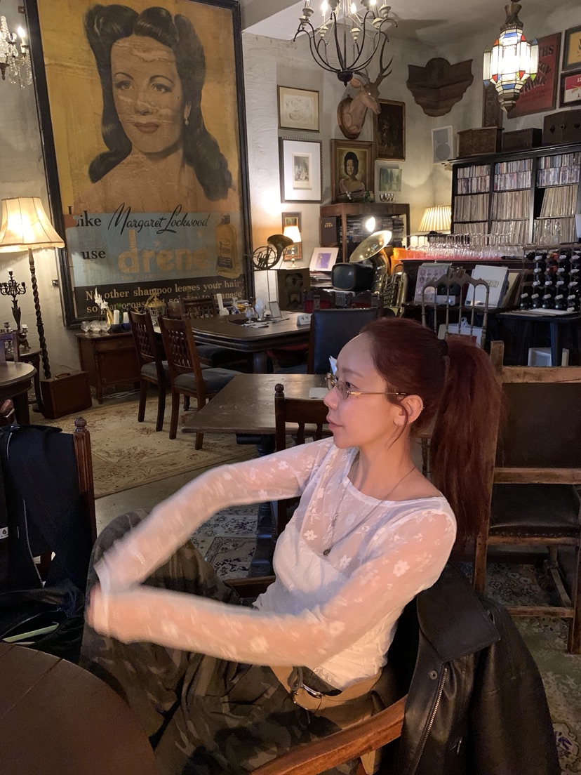 SUNDER MARKET韓國東大門直郵女士新款休閑人氣長袖T恤蕾絲SUNDER MARKET長袖T恤