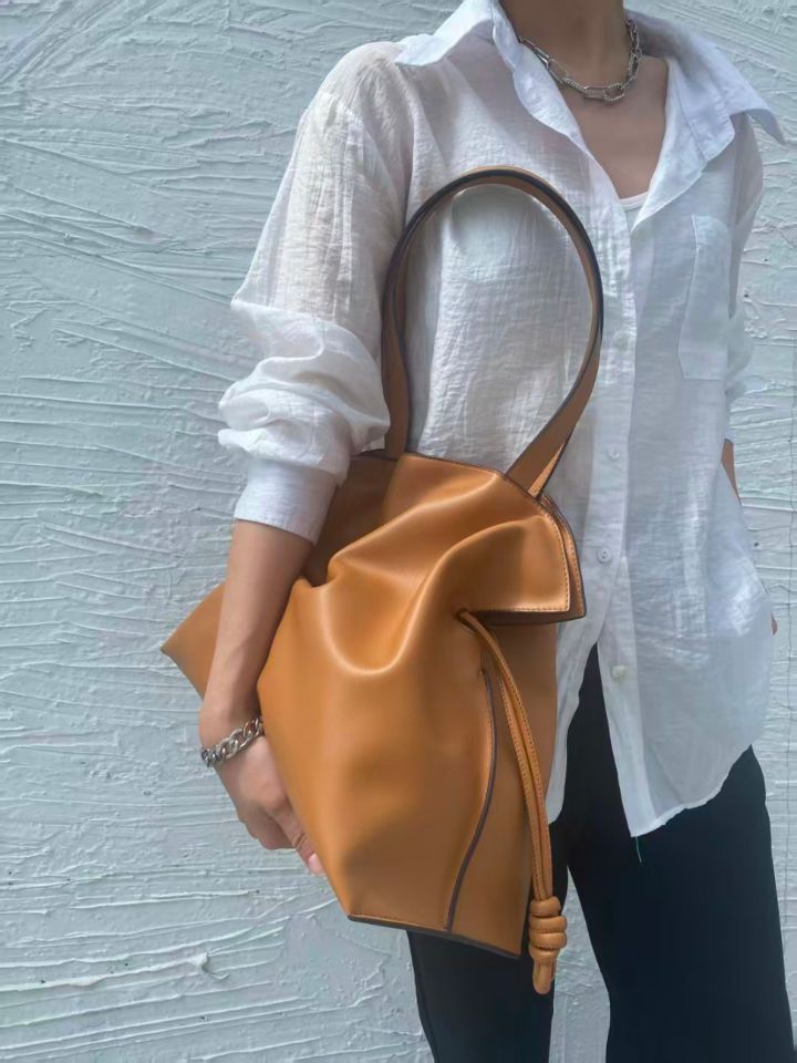 TROUVAILLE韓國代購女裝新品職業時尚單肩斜跨包牛皮褶皺TROUVAILLE單肩/斜跨包