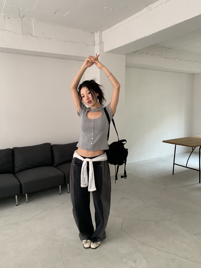 SUNDER MARKET韓國代購女士新款26春夏職業熱賣人氣T恤紐扣SUNDER MARKETT恤