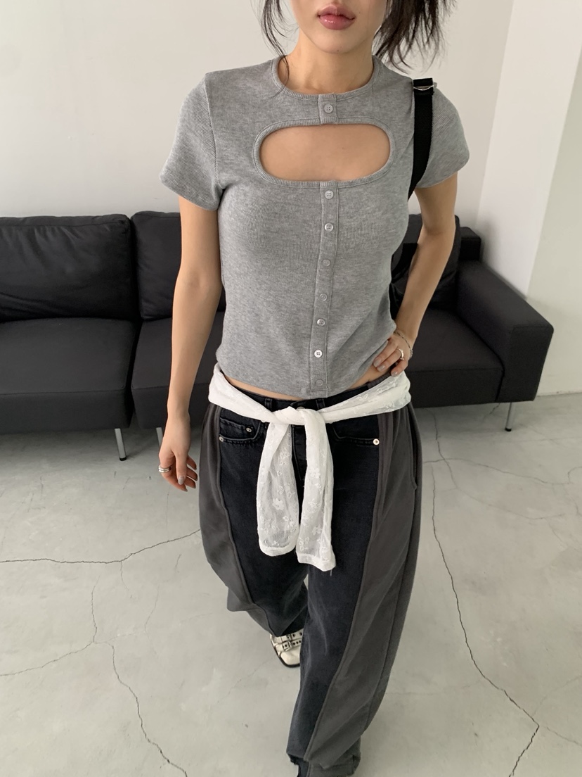 SUNDER MARKET韓國代購女士新款26春夏職業熱賣人氣T恤紐扣SUNDER MARKETT恤圖色2