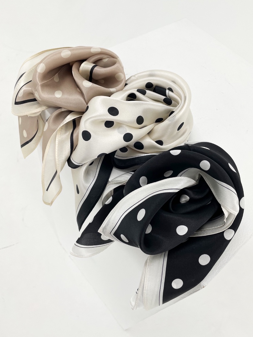 NICEALICE韓國直郵實拍女士新品推薦圍巾披肩格子絲綢圍巾NICEALICE圍巾/披肩