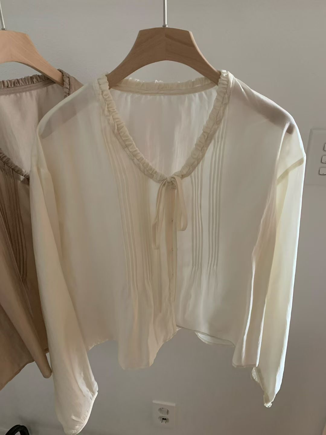 NEARAND韓國代購女士新品真品休閑職業26春夏熱賣襯衫蕾絲衫NEARAND襯衫/蕾絲衫圖色2