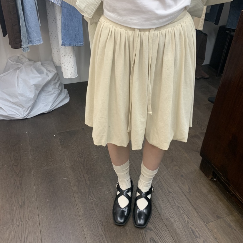 UNANSWERED-MYSTERY/FIFO東大門實拍女士新款真品短裙南瓜裙UNANSWERED-MYSTERY/FIFO短裙圖色2