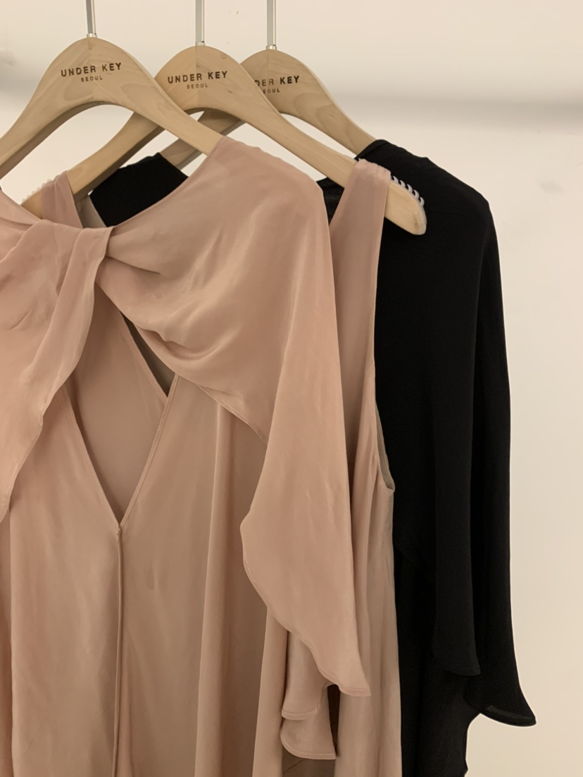 UNDER KEY韓國直郵實拍女士新品休閑職業推薦時尚套裝斗篷UNDER KEY套裝