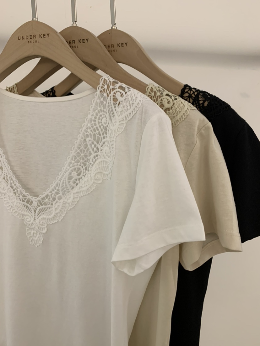 UNDER KEY韓國代購女士新款推薦人氣熱賣26春夏T恤蕾絲絲綢UNDER KEYT恤