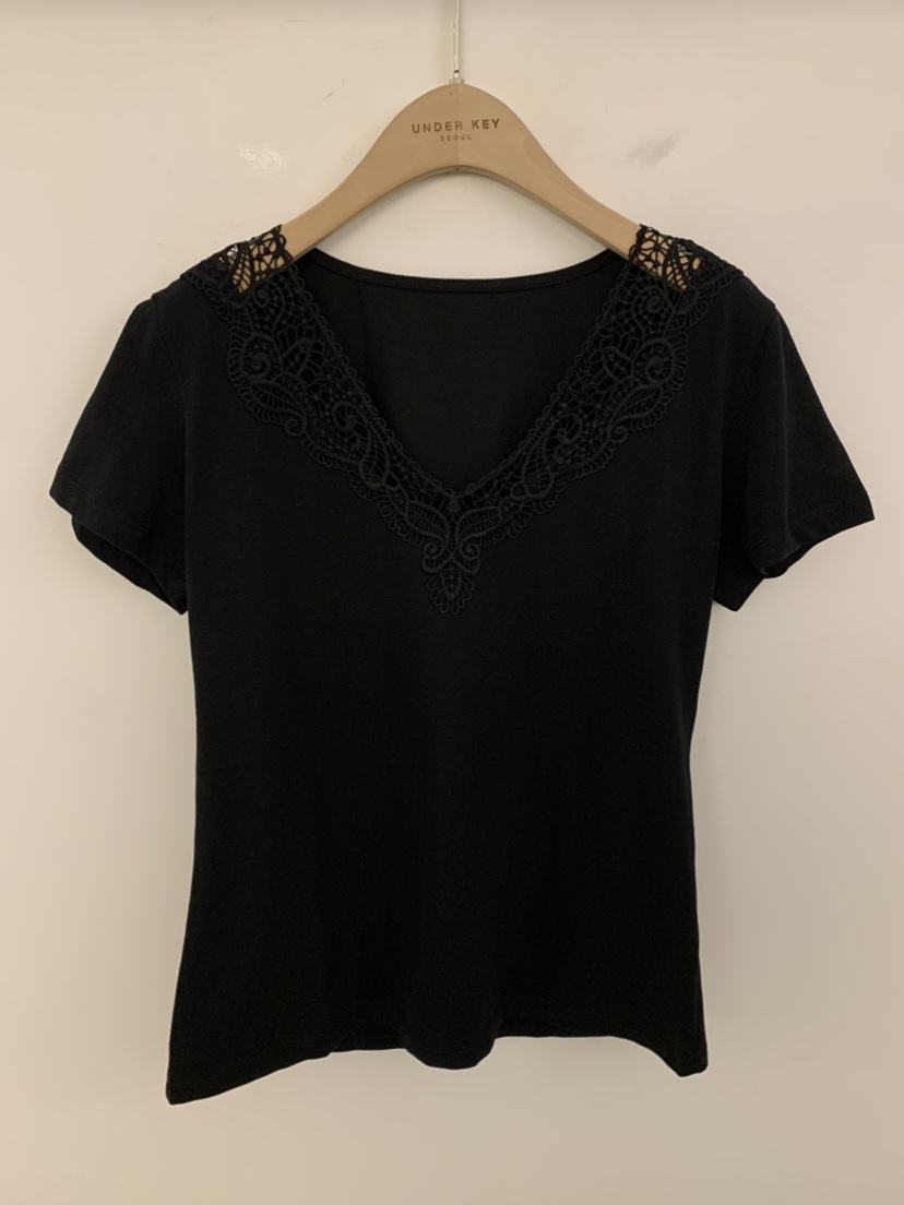 UNDER KEY韓國代購女士新款推薦人氣熱賣26春夏T恤蕾絲絲綢UNDER KEYT恤圖色2