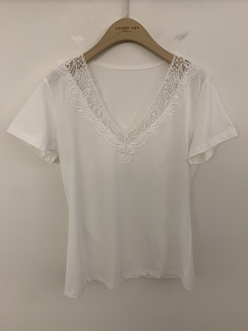 UNDER KEY韓國代購女士新款推薦人氣熱賣26春夏T恤蕾絲絲綢UNDER KEYT恤圖色3