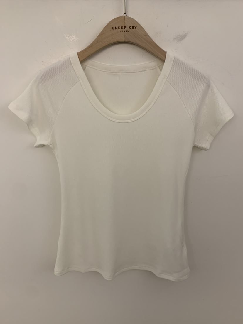 UNDER KEY韓國代購女裝新品時尚26春夏休閑推薦職業熱賣T恤UNDER KEYT恤圖色2