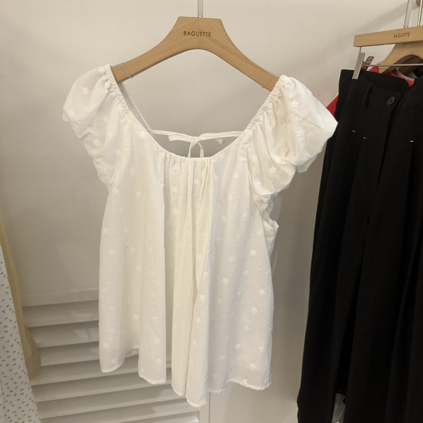 BAGUETTE-P韓國東大門代購女裝新品人氣襯衫蕾絲衫泡泡袖BAGUETTE-P襯衫/蕾絲衫圖色1