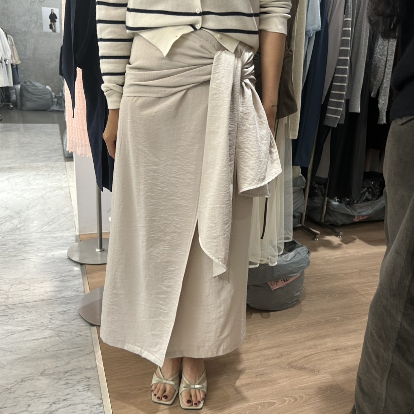 LEWIN韓國直郵實拍女裝新品時尚人氣26春夏推薦長裙裹身裙LEWIN長裙圖色3