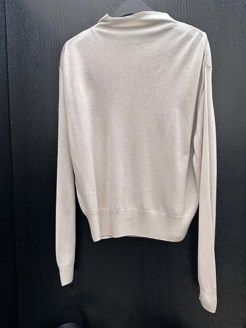 MOANI東大門直郵女裝新品推薦人氣熱賣針織衫絲質開衫紐扣MOANI針織衫