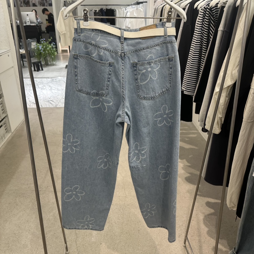 MARAN-P韓國直郵女裝新款人氣真品職業牛仔褲不含腰帶花朵MARAN牛仔褲