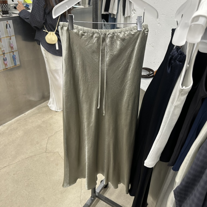 HELVETICA韓國代購女裝新品熱賣職業26春夏推薦時尚休閑長裙HELVETICA長裙圖色1