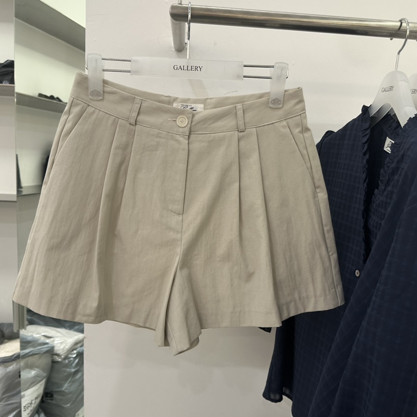 GALLERY-P東大門實拍女裝新款時尚熱賣推薦職業短褲褶裥GALLERY-P短褲圖色1