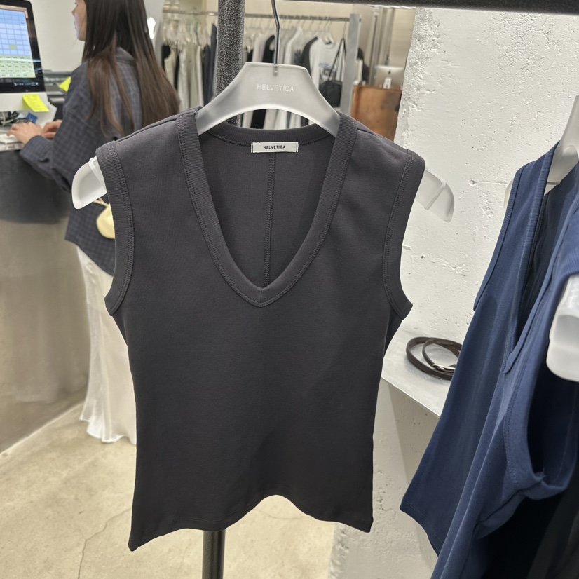 HELVETICA東大門實拍女士新品推薦職業時尚休閑真品吊帶背心HELVETICA吊帶/背心圖色2墨色