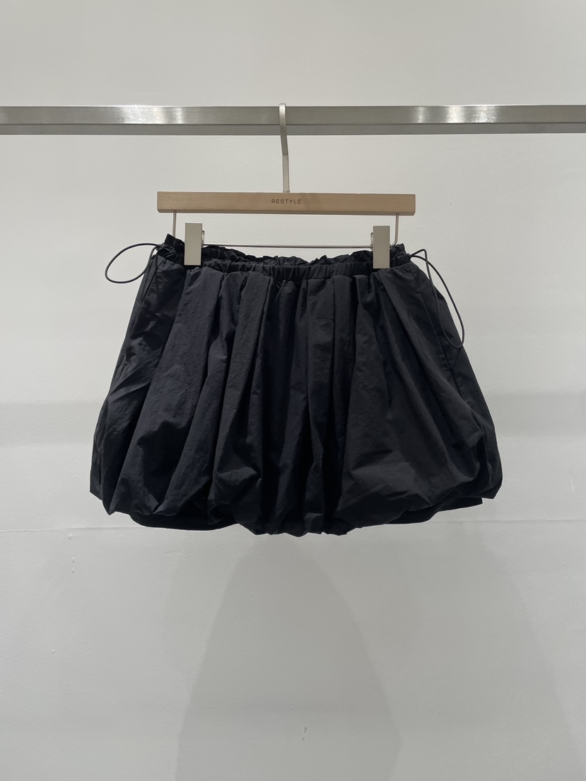 RE STYLE-Q韓國代購女裝新款熱賣時尚休閑26春夏職業短裙RE STYLE短裙圖色2