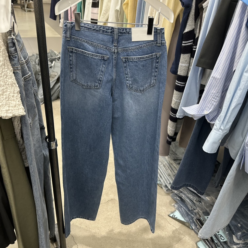 HELVETICA韓國代購女士新品26春夏熱賣職業真品人氣牛仔褲HELVETICA牛仔褲