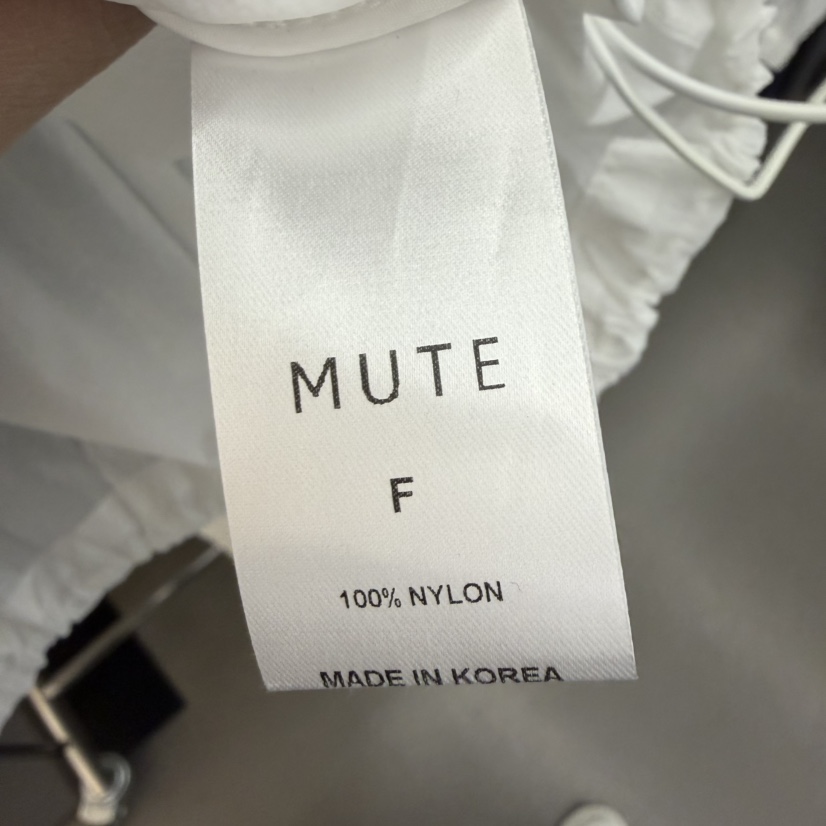 MUTE-P韓國代購女裝新款推薦職業休閑時尚人氣熱賣夾克高領MUTE夾克