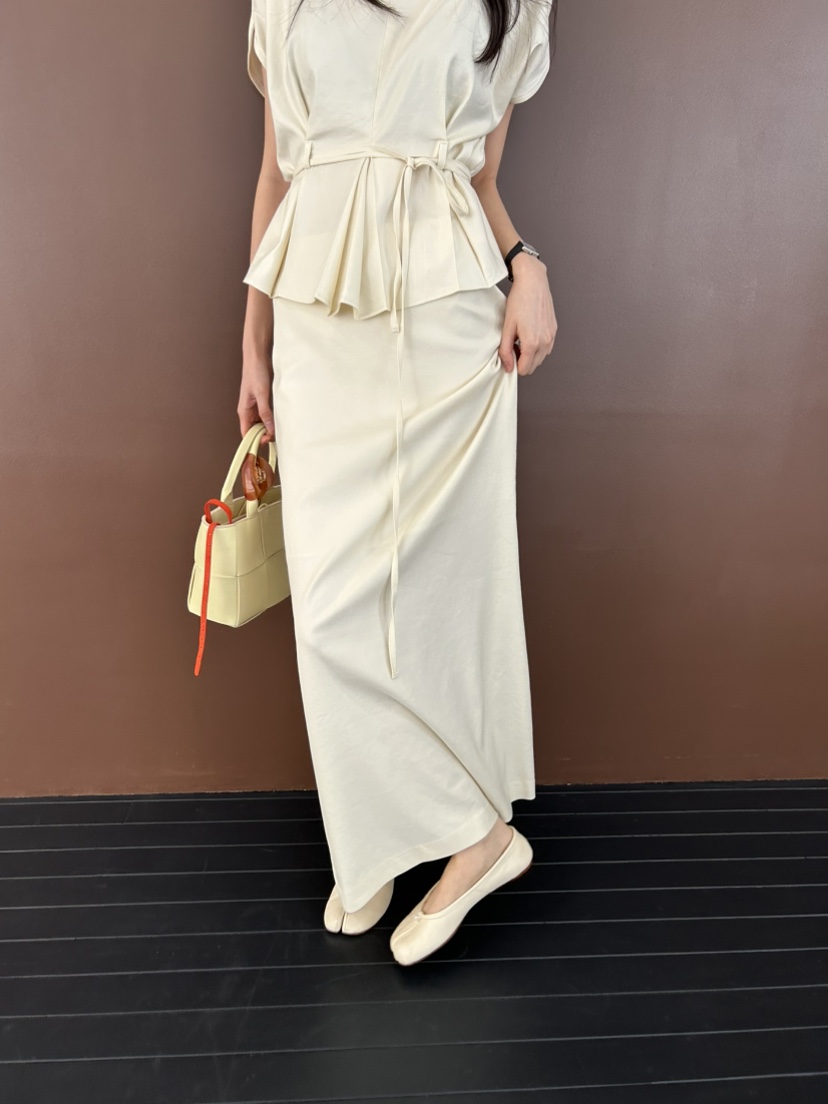 ME MO韓國直郵實拍女裝新款休閑人氣熱賣職業時尚推薦長裙ME MO長裙