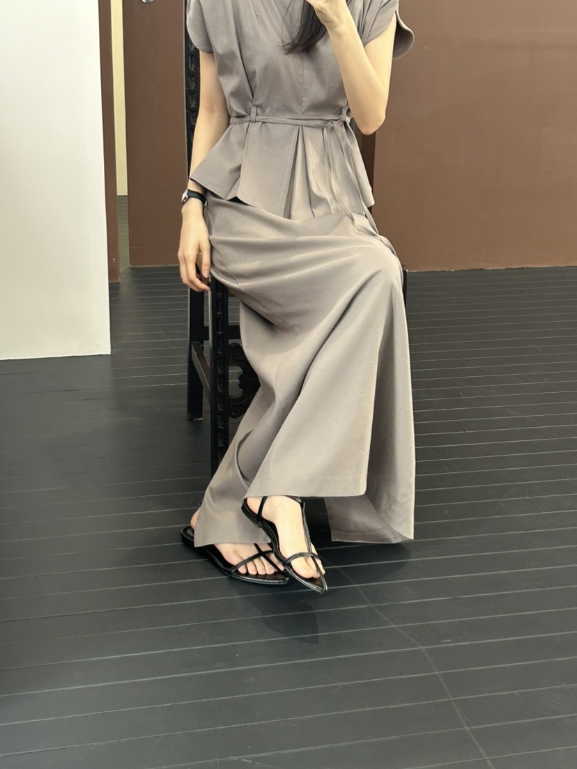 ME MO韓國直郵實拍女裝新款休閑人氣熱賣職業時尚推薦長裙ME MO長裙