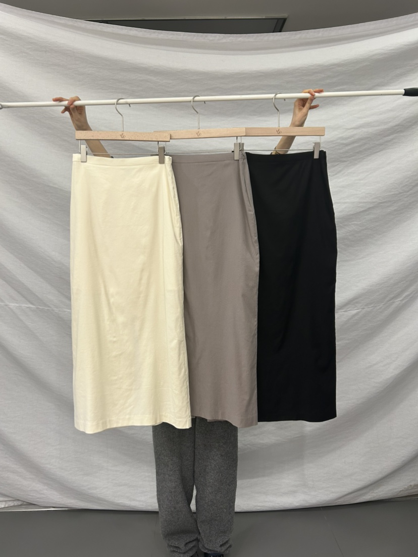 ME MO韓國直郵實拍女裝新款休閑人氣熱賣職業時尚推薦長裙ME MO長裙