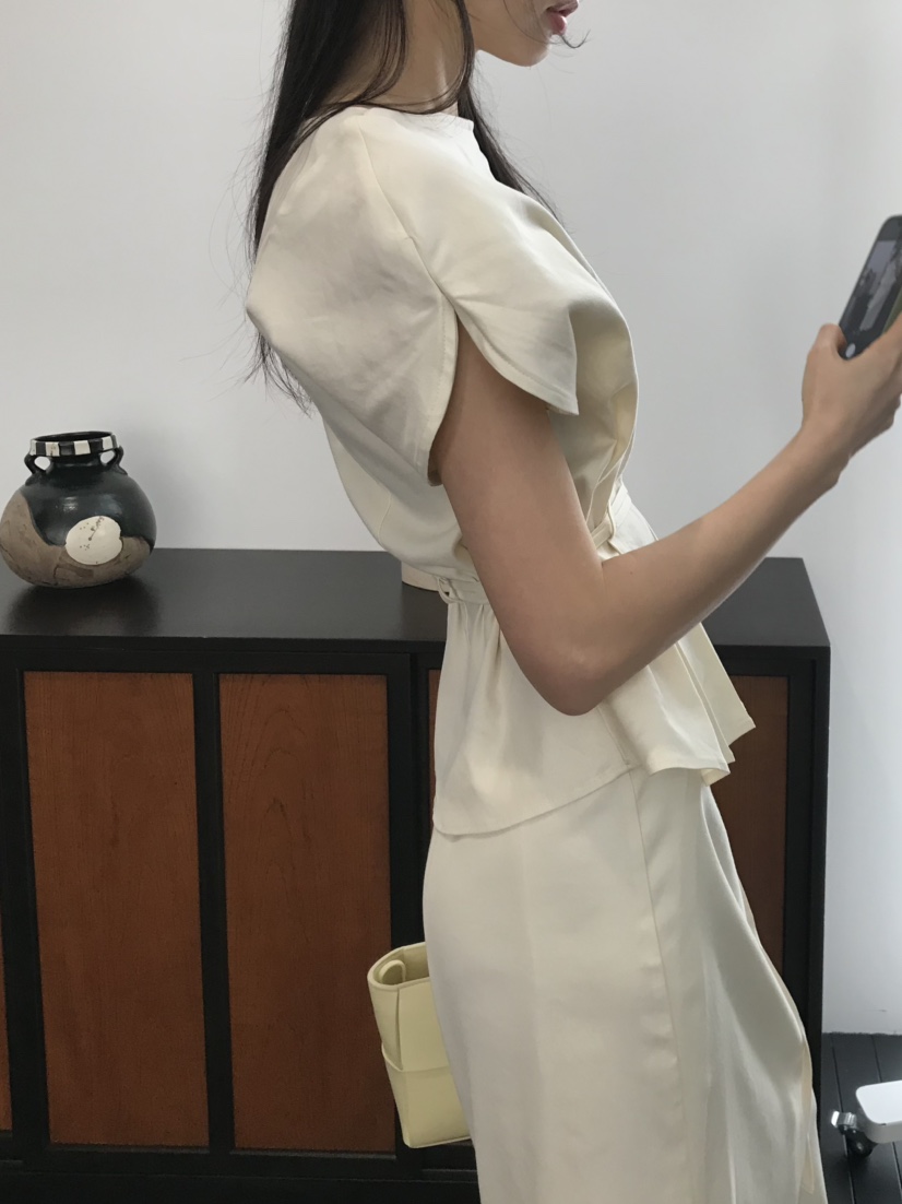 ME MO韓國東大門代購女裝新款推薦26春夏襯衫蕾絲衫含腰繩ME MO襯衫/蕾絲衫