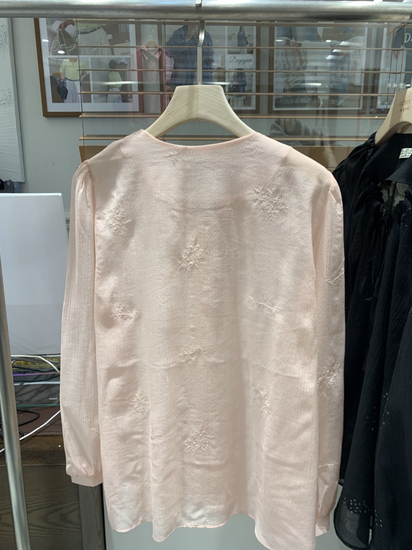 DE GO YOU韓國直郵實拍女裝新品休閑26春夏推薦襯衫蕾絲衫DE GO YOU襯衫/蕾絲衫