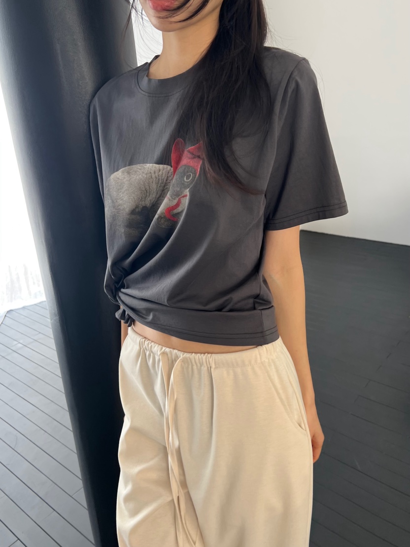 ME MO韓國東大門直郵女裝新款時尚人氣26春夏推薦熱賣T恤ME MOT恤