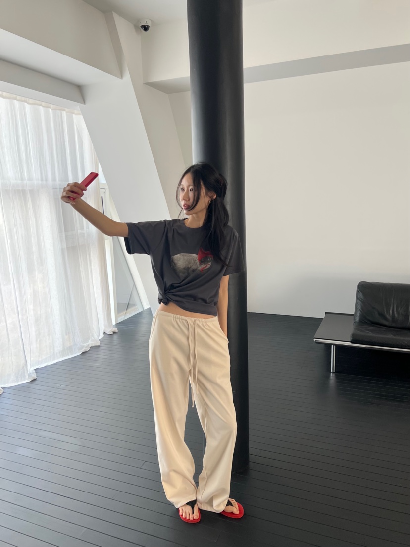 ME MO韓國東大門直郵女裝新款時尚人氣26春夏推薦熱賣T恤ME MOT恤