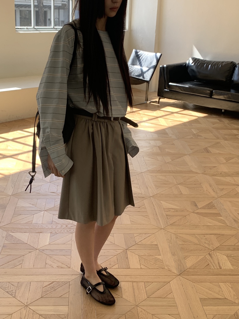 LOGARDEN韓國東大門代購女裝新款時尚熱賣推薦襯衫蕾絲衫LO GARDEN襯衫/蕾絲衫