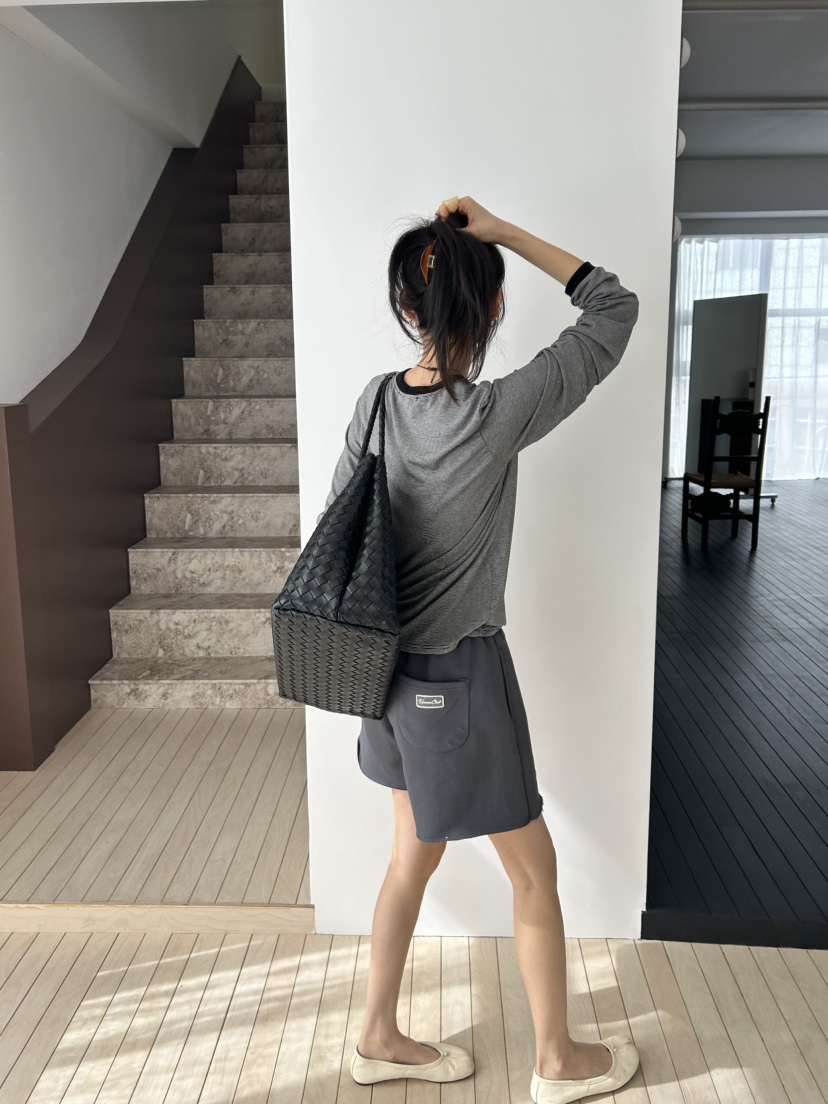 ME MO韓國直郵實拍女士新款推薦26春夏人氣職業休閑長袖T恤ME MO長袖T恤