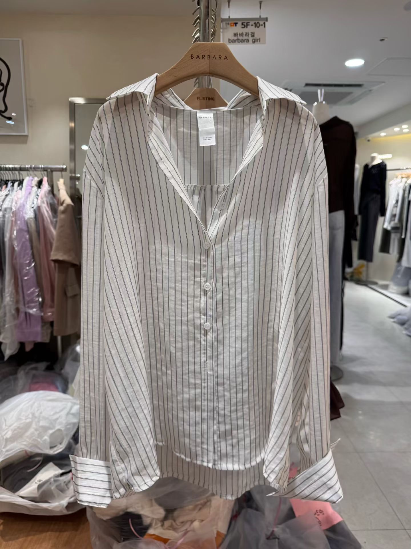 BARBARA GIRL韓國東大門直郵女士新款26春夏襯衫蕾絲衫天絲條紋BARBARA GIRL襯衫/蕾絲衫圖色2