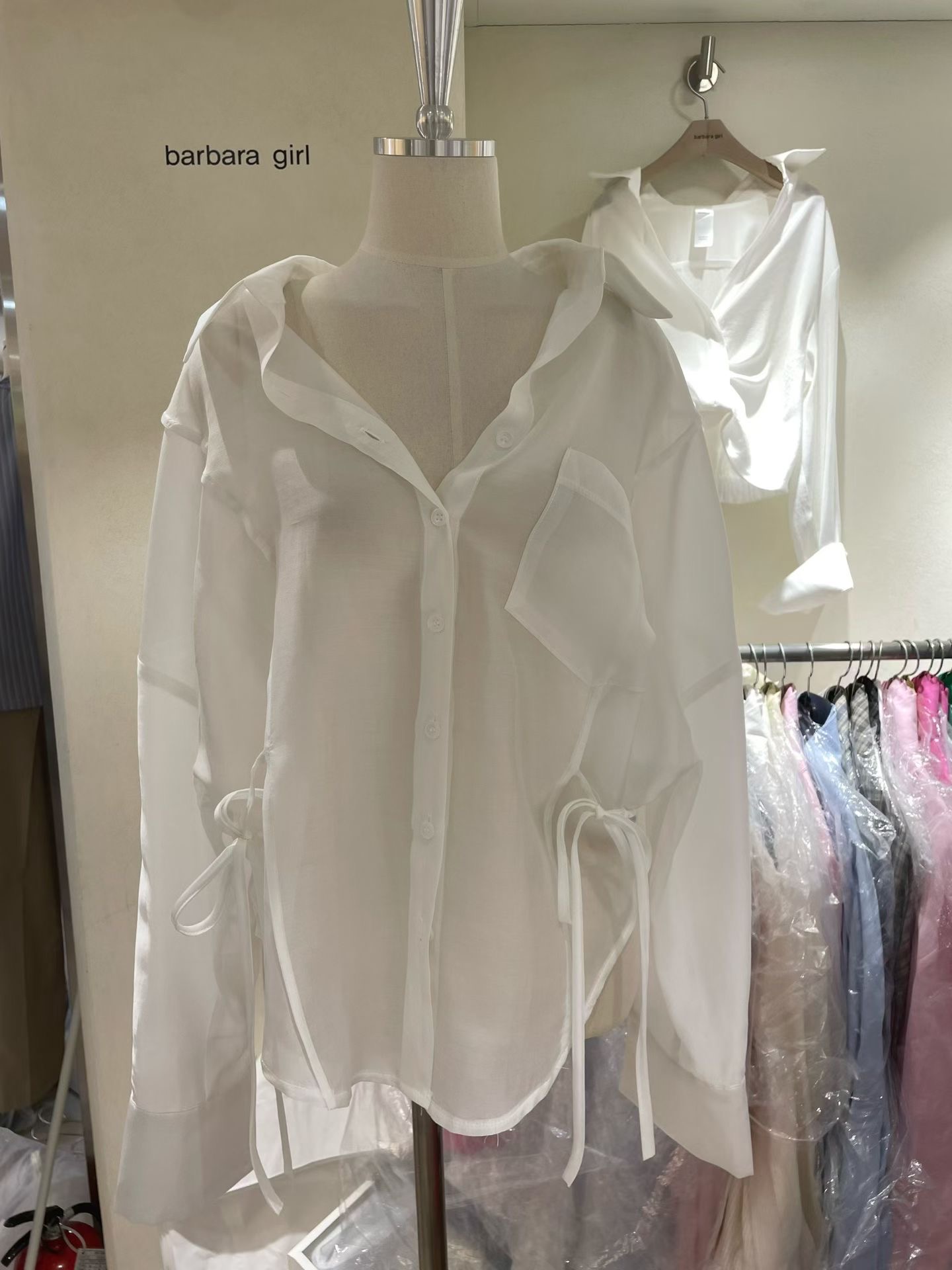 BARBARA GIRL韓國東大門代購女裝新款26春夏襯衫蕾絲衫天絲系帶BARBARA GIRL襯衫/蕾絲衫圖色1