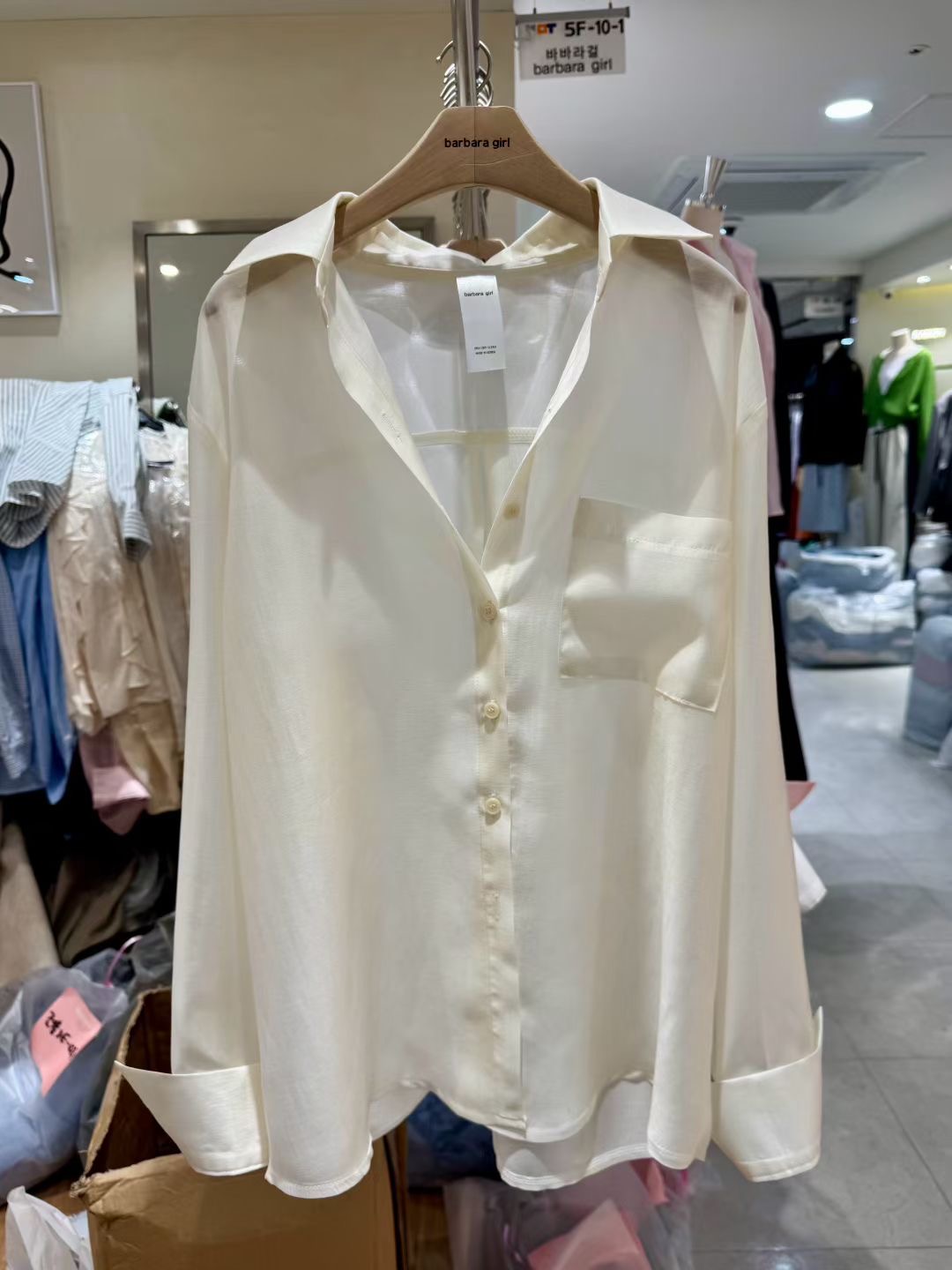 BARBARA GIRL韓國直郵實拍女裝新款職業襯衫蕾絲衫口袋天絲BARBARA GIRL襯衫/蕾絲衫圖色1