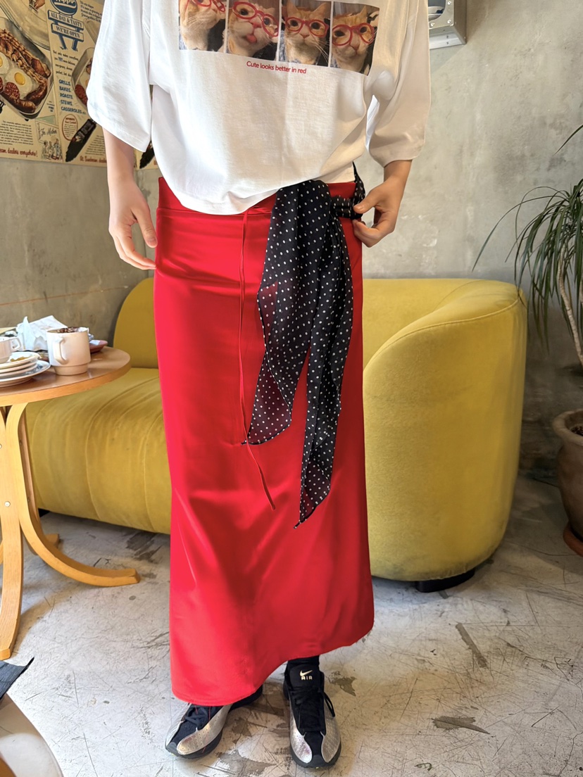 THE LINE-Q韓國直郵實拍女裝新品時尚推薦長裙緞面鏤空THE LINE-Q長裙