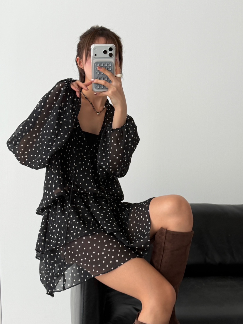 CELEBRITY-A韓國直郵女裝新品時尚人氣熱賣26春夏連衣裙CELEBRITY-A連衣裙